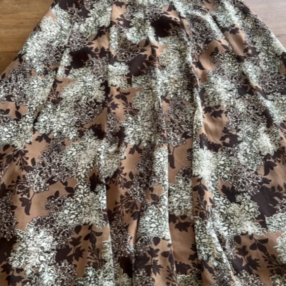 Christopher & Banks Midi Skirt Size 6 Floral Pattern A-Line Side Zip w/Liner - Picture 7 of 8